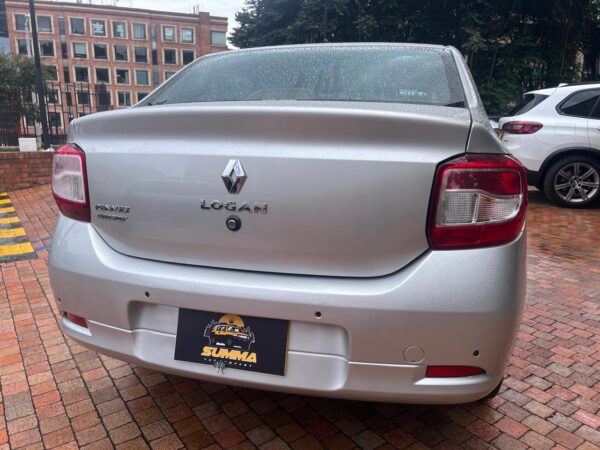 RENAULT LOGAN - Imagen 14