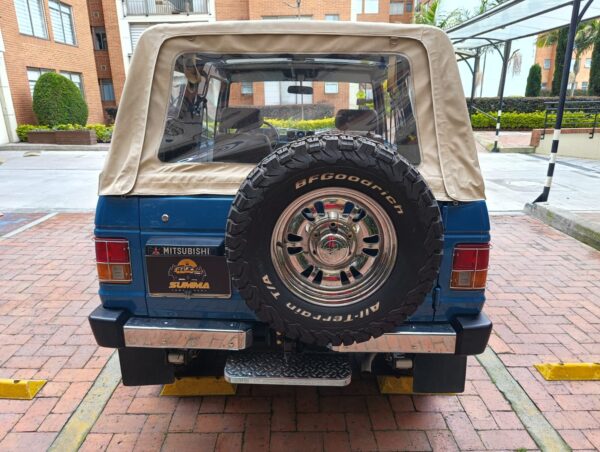 MITSUBISHI MONTERO MECÁNICO 4X4 - Imagen 10