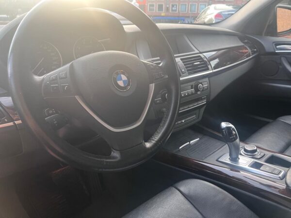 BMW X5 XDRIVE 4.8 i - Imagen 17