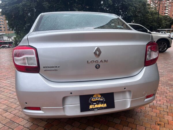 RENAULT LOGAN - Imagen 12