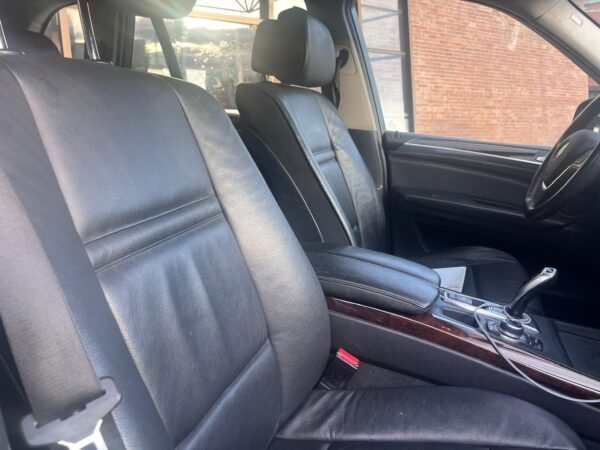 BMW X5 XDRIVE 4.8 i - Imagen 14