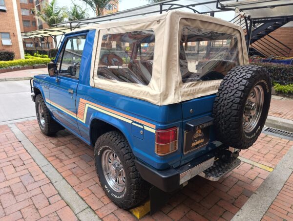 MITSUBISHI MONTERO MECÁNICO 4X4 - Imagen 8