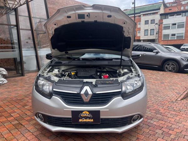 RENAULT LOGAN - Imagen 16